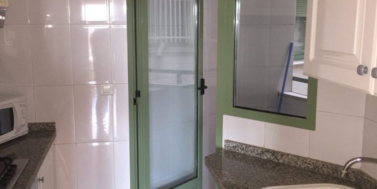cocina-apartamento-playa-patacona