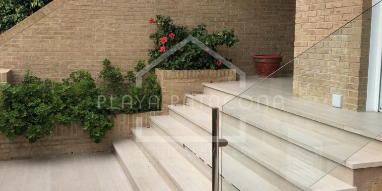adosado-playa-patacona-escaleras